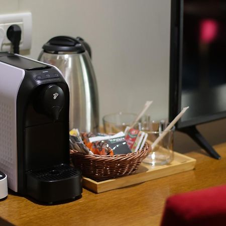 Opus Villa Sinaia Exterior photo A Nespresso coffee machine in a hotel room